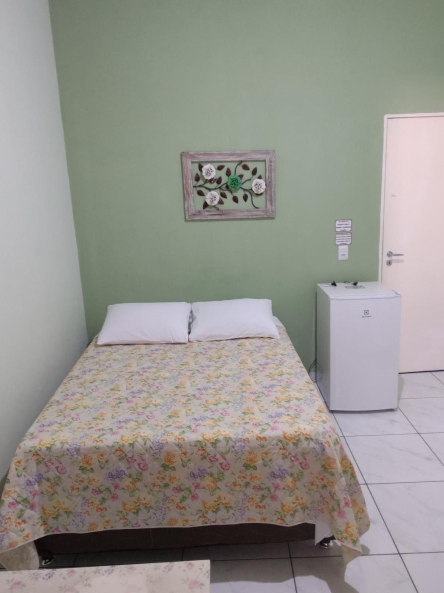 Pousada Duende Feliz São Tomé das Letras Quarto foto